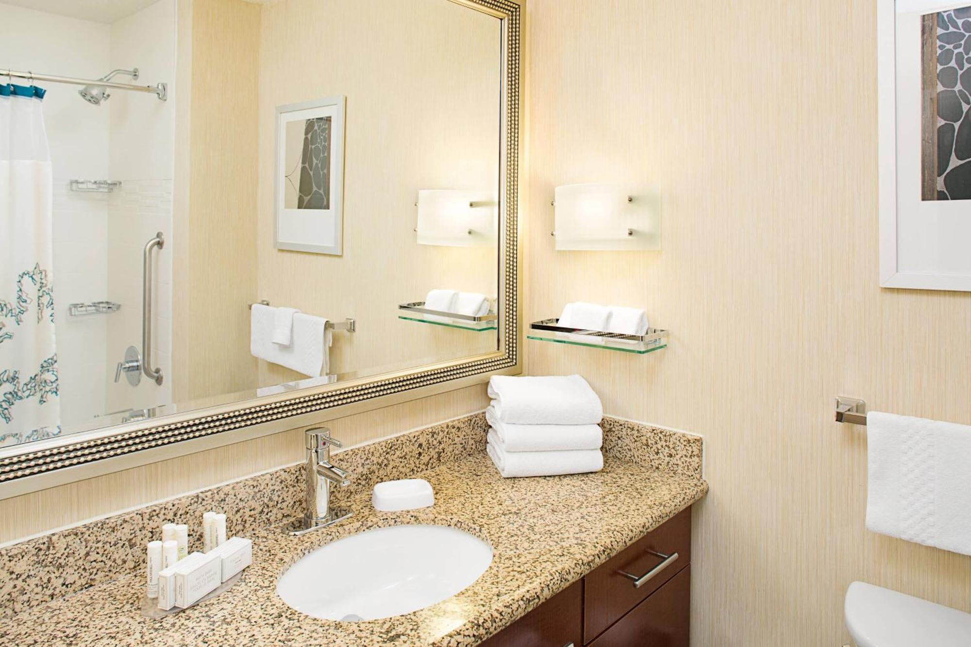 Residence Inn White Plains Westchester County Экстерьер фото
